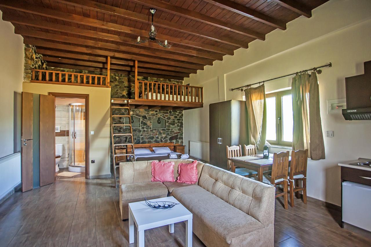 Ihnilatis Bed and Breakfast Kerkini Exteriör bild
